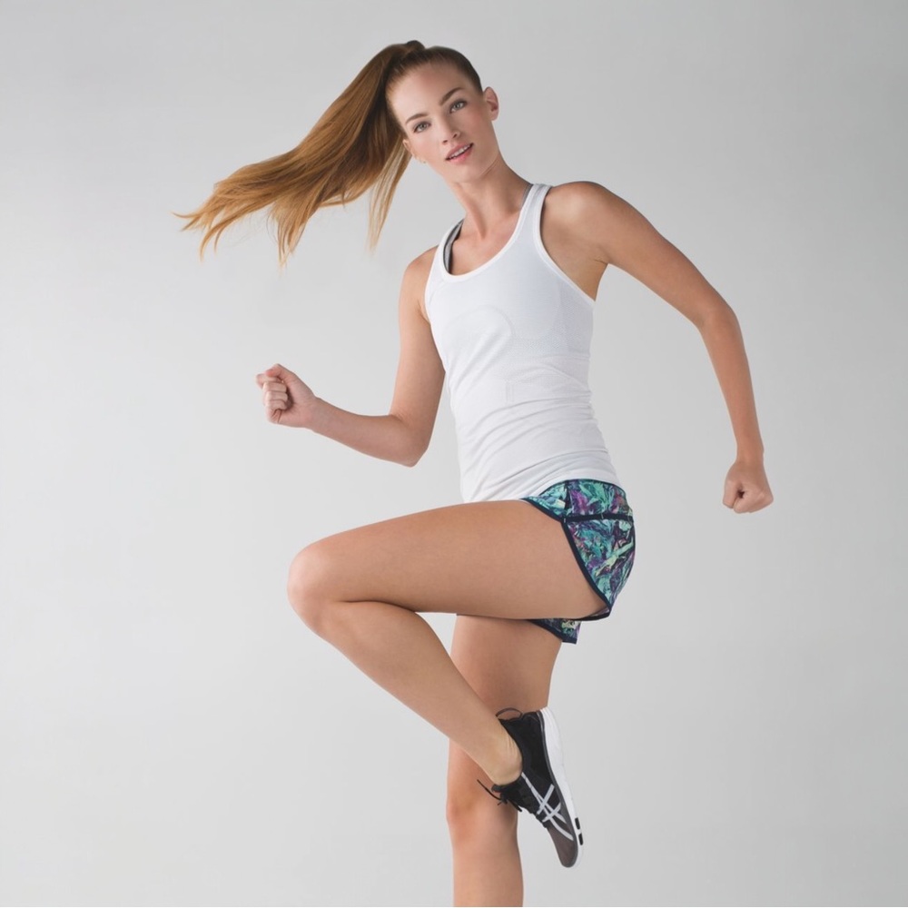 Lululemon Run Speed Shorts - Picture 4 of 13